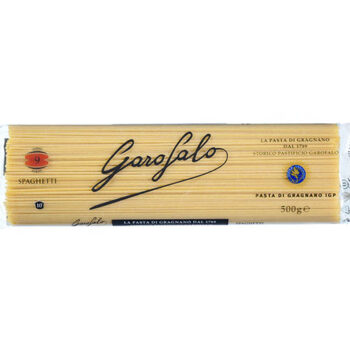 Garofalo spaghetti pasta in transparent packaging with Pasta di Gragnano IGP seal, showcasing artisanal Italian durum wheat semolina noodles
